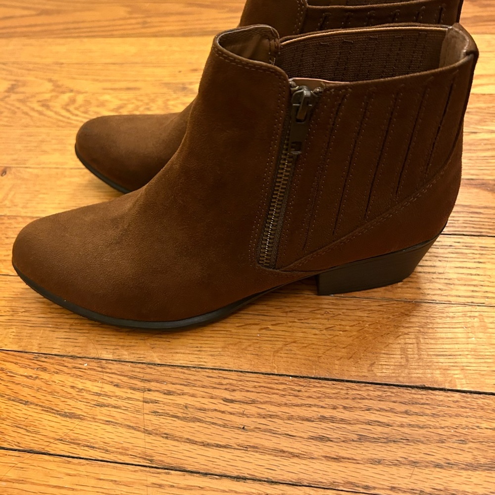 Esprit brown ankle booties- EUC, worn once! Size 9.5